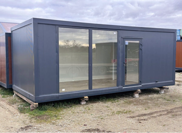 PAVILHÃO COMERCIAL CONTENTOR 3x7 GRANDES VITRINES