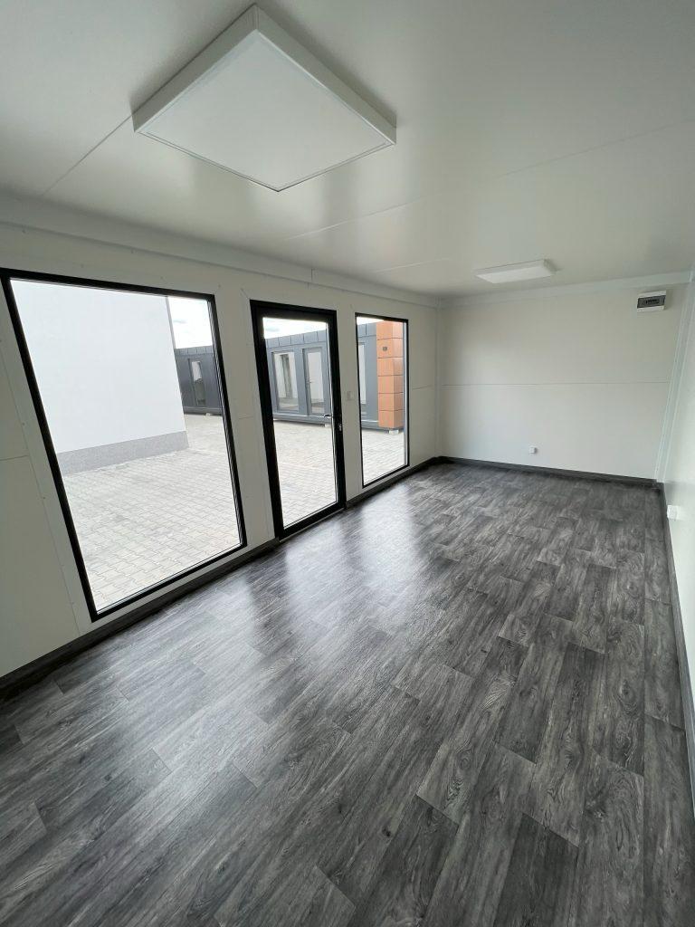 CONTENEDOR HABITABLE 700CM X 300CM