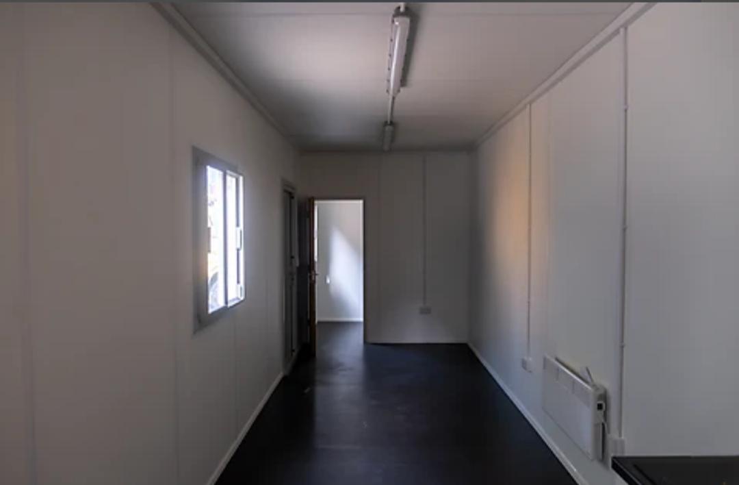 RECIPIENTE 40' ESCRITÓRIO BALDE ALTO