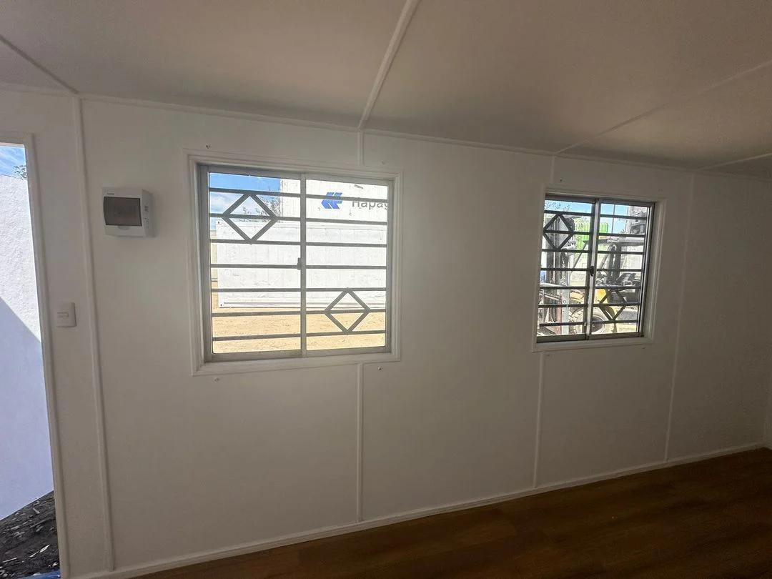 RECIPIENTE DE ESCRITÓRIO 20 PÉS