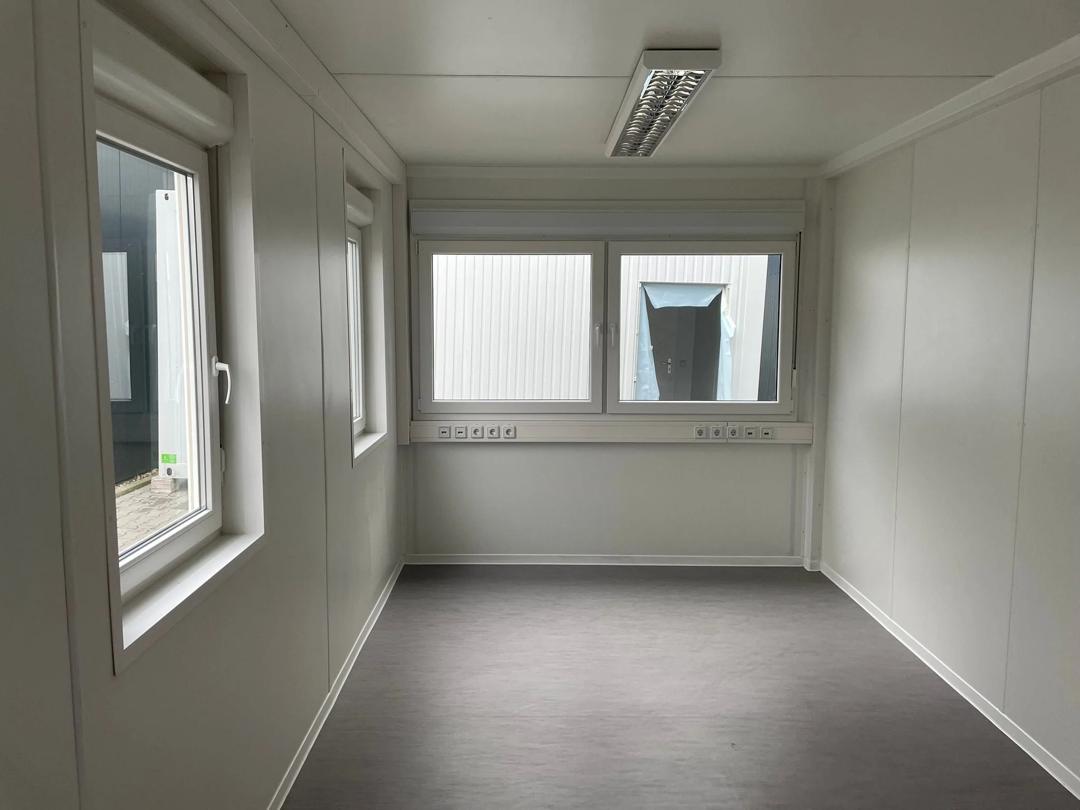 RECIPIENTE DE ESCRITÓRIO 20 PÉS