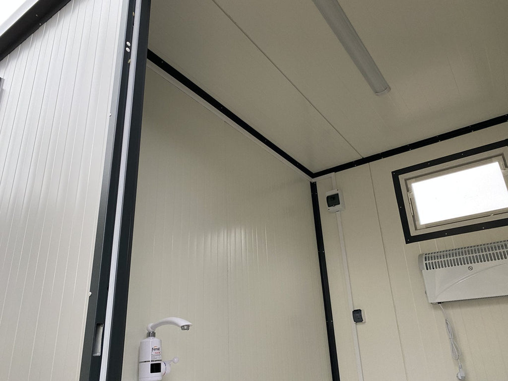 Contentor sanitário duplo 3,00 x 2,00m