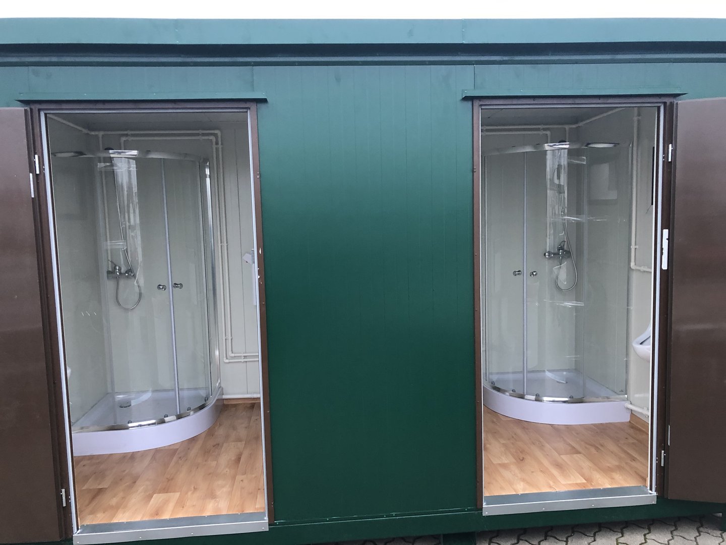 Contentor para duche 4x2 metros