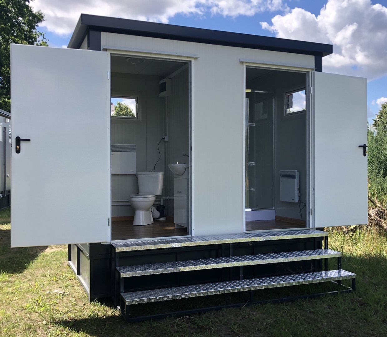 Contentor sanitário - sanita + duche + cisterna