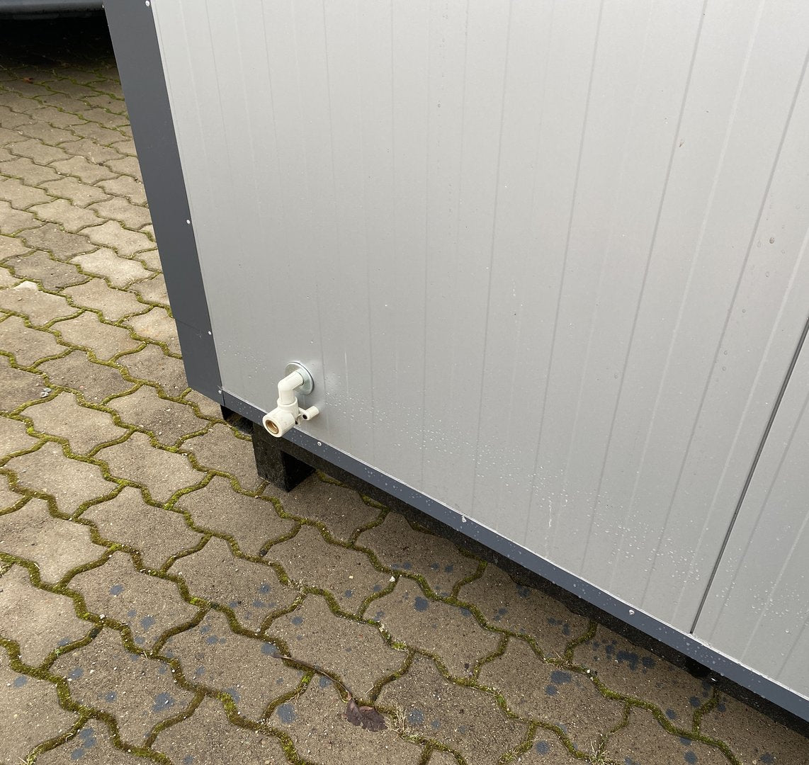 Contentor sanitário duplo 3,00 x 2,00m