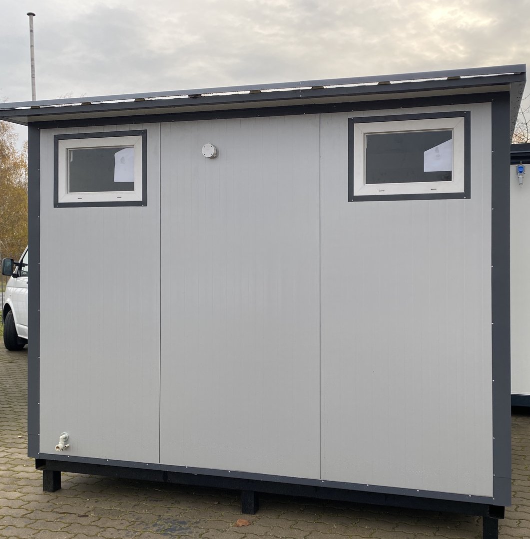 Contentor sanitário duplo 3,00 x 2,00m