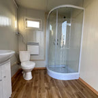 Contentor sanitário duplo com depósito de águas residuais (fossa séptica)