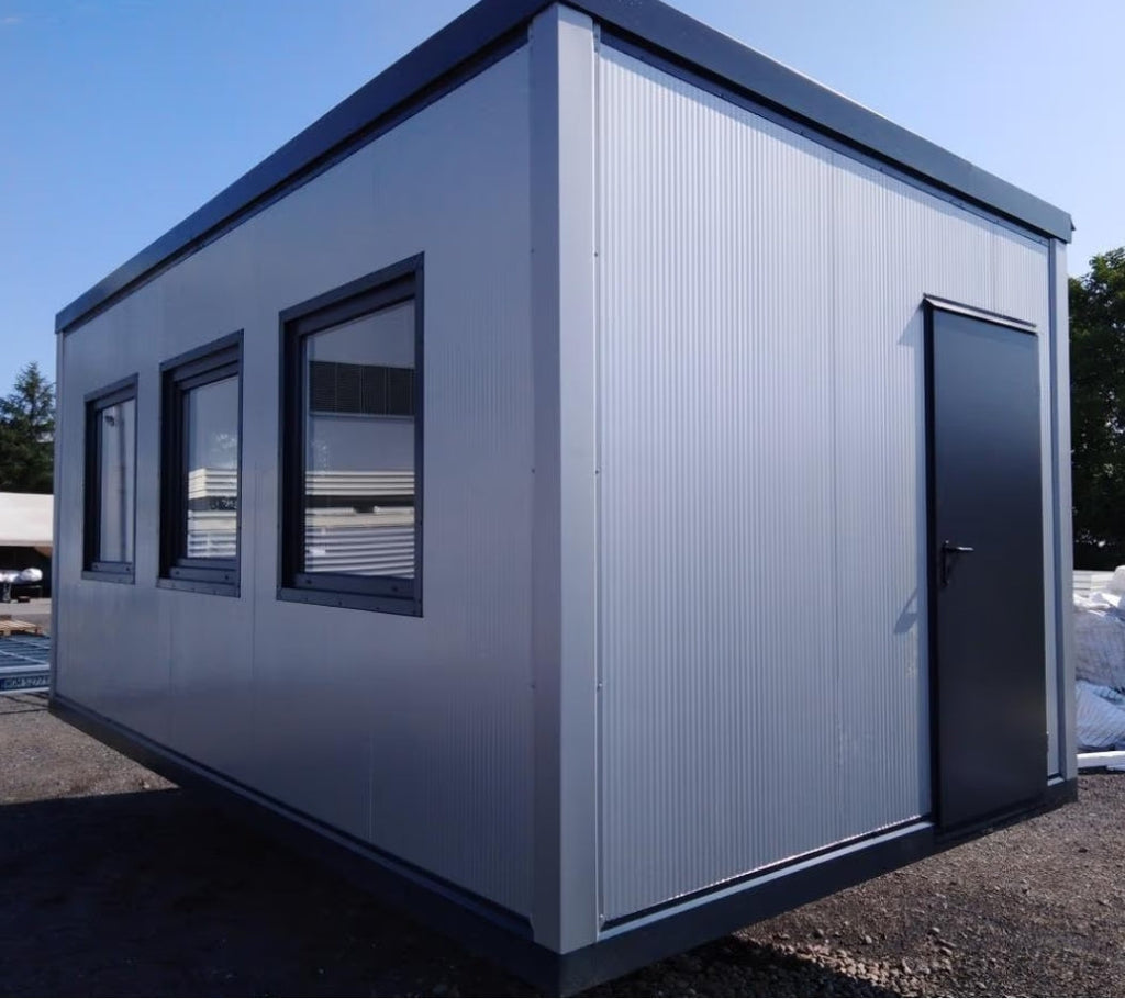 CONTENTOR DE ESCRITÓRIO USADO DE 20 PÉS (DIM. 6,00 X 2,5)