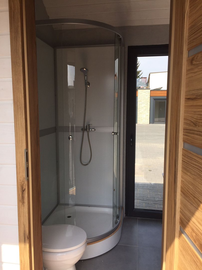 Casa pequena pronta a habitar 10,90 x 2,90 m