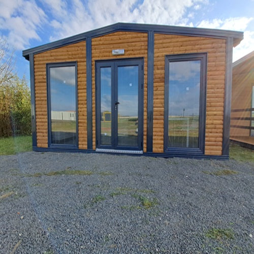 Bungalow mobilado – Chalé com jardim de 28 m²