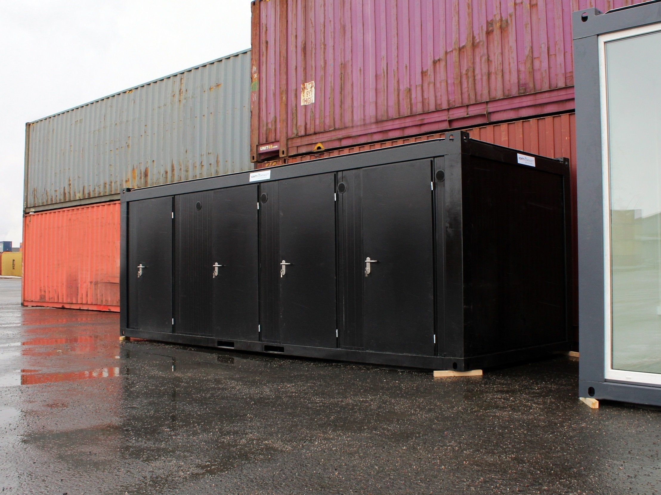 Solução especial, Recipientes sanitários/banheiros